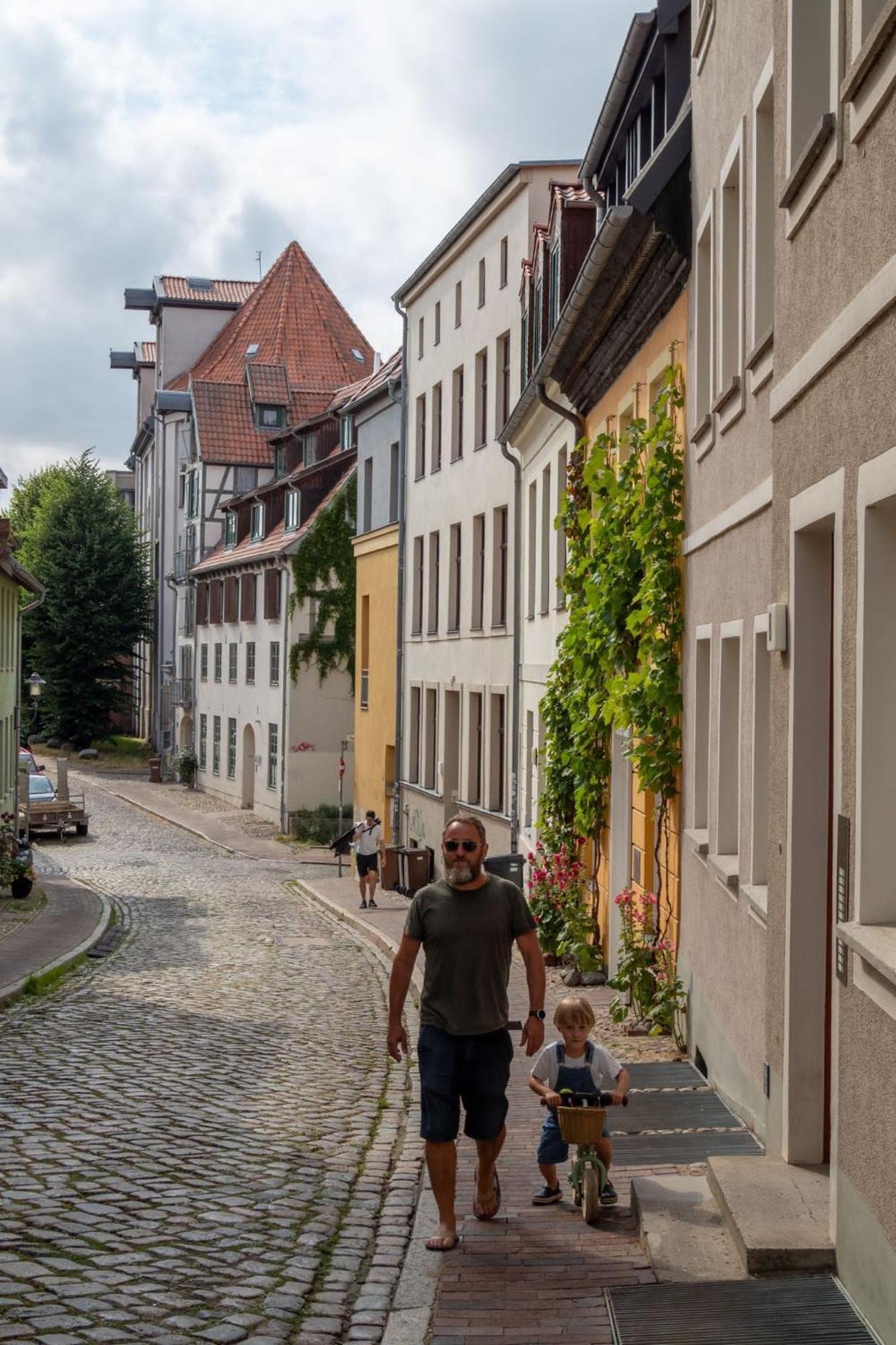 Ueber Den Daechern Der Altstadt Rostock Exterior foto